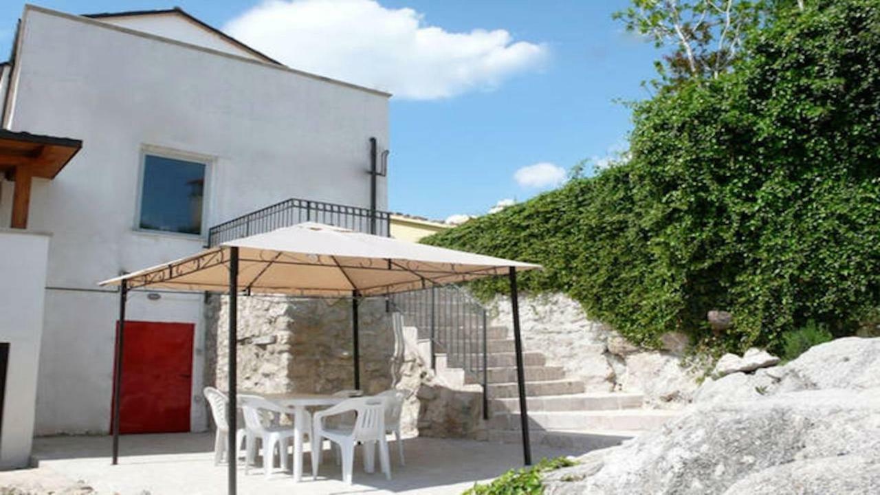 Willa Casa Elvira Basilico San Valentino in Abruzzo Citeriore Zewnętrze zdjęcie